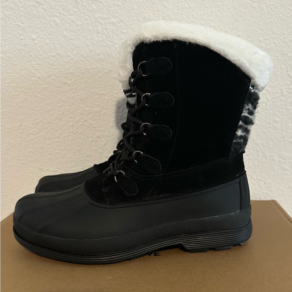 NWT Propet Lumi Tall Women’s Size 10 Lace Boots